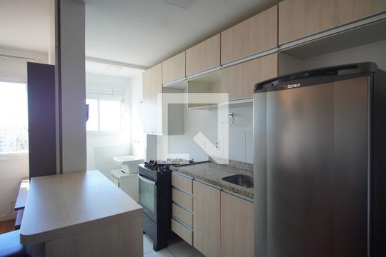 Cozinha de apartamento para alugar com 2 quartos, 50m² em Humaitá, Porto Alegre
