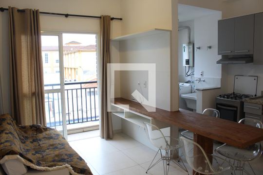 Apartamento para alugar com 1 quarto, 38m² em Granja Viana, Cotia