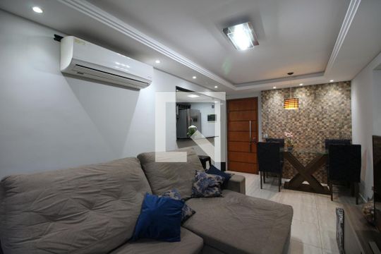 Sala de apartamento para alugar com 3 quartos, 75m² em Pechincha, Rio de Janeiro