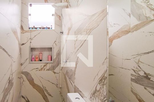 Lavabo de casa à venda com 3 quartos, 140m² em Santa Tereza, Belo Horizonte