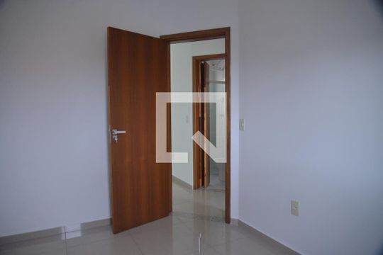 Quarto  de apartamento à venda com 2 quartos, 106m² em Jardim Santo Antônio, Santo André