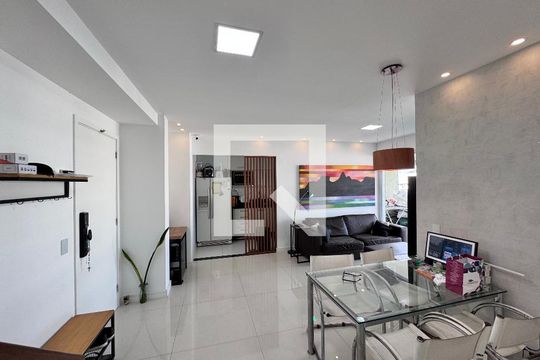 Sala de apartamento à venda com 2 quartos, 160m² em Barra da Tijuca, Rio de Janeiro