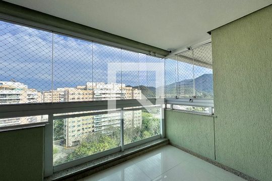 Varanda de apartamento à venda com 2 quartos, 160m² em Barra da Tijuca, Rio de Janeiro