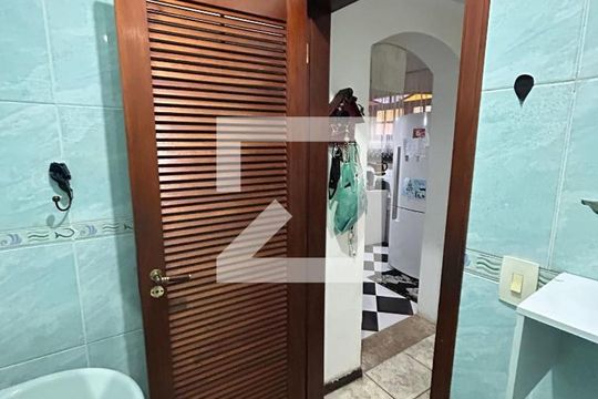 Lavabo de casa à venda com 3 quartos, 485m² em Piedade, Rio de Janeiro