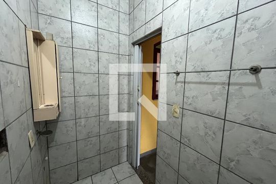 Banheiro  de casa à venda com 3 quartos, 485m² em Piedade, Rio de Janeiro