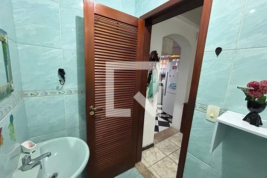 Lavabo de casa à venda com 3 quartos, 485m² em Piedade, Rio de Janeiro