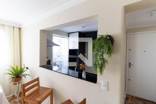 Cozinha de apartamento para alugar com 2 quartos, 70m² em Cursino, São Paulo