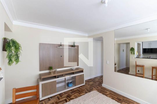 Sala de apartamento para alugar com 2 quartos, 70m² em Cursino, São Paulo