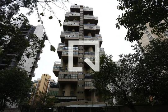 Fachada de apartamento para alugar com 4 quartos, 270m² em Vila Andrade, São Paulo