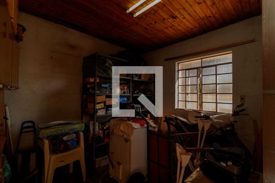 Deposito de casa à venda com 3 quartos, 200m² em Vila Gustavo, São Paulo