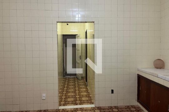 Casa à venda com 2 quartos, 270m² em Fonseca, Niterói