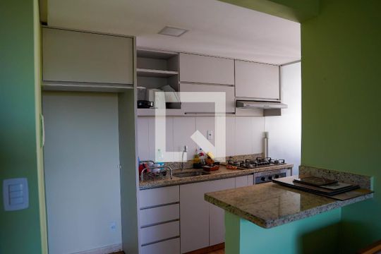 Cozinha de apartamento para alugar com 2 quartos, 54m² em Chácara São Pedro, Aparecida de Goiânia