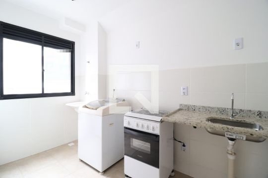 Cozinha/Área de Serviço de apartamento para alugar com 2 quartos, 52m² em Shopping Park, Uberlândia