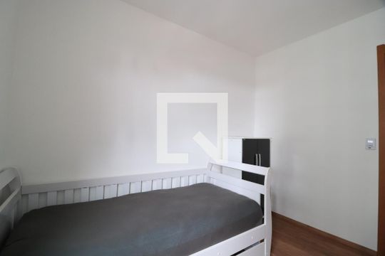 Quarto 1 de apartamento para alugar com 2 quartos, 52m² em Shopping Park, Uberlândia