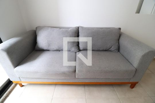 Sala de apartamento para alugar com 2 quartos, 52m² em Shopping Park, Uberlândia