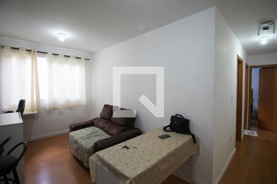 Apartamento para alugar com 2 quartos, 42m² em Parada Xv de Novembro, São Paulo