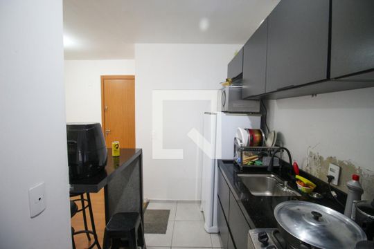 Cozinha de apartamento para alugar com 2 quartos, 42m² em Parada Xv de Novembro, São Paulo