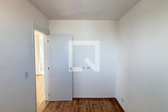 Quarto 1 de apartamento para alugar com 2 quartos, 45m² em Vila Palmares, Santo André