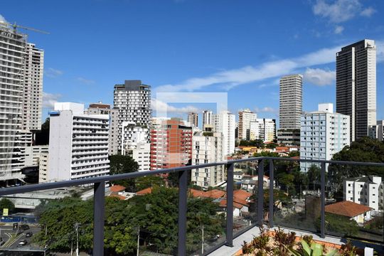 Vista de Piscina de apartamento para alugar com 3 quartos, 93m² em Sumaré, São Paulo