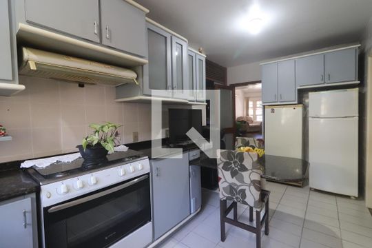 Cozinha de casa à venda com 3 quartos, 136m² em São Jorge, Novo Hamburgo