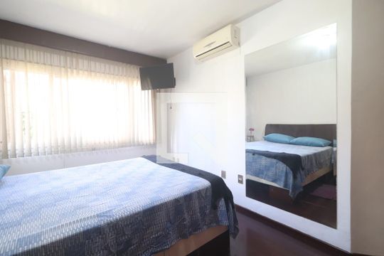 Quarto 01 de casa à venda com 3 quartos, 136m² em São Jorge, Novo Hamburgo