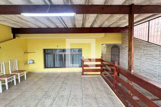 Varanda de casa à venda com 2 quartos, 127m² em Vila Vitória, Santo André