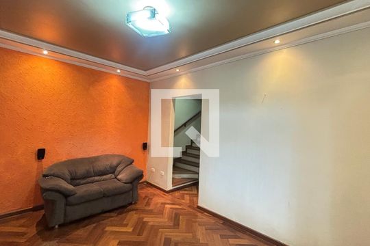 Sala de casa à venda com 2 quartos, 127m² em Vila Vitória, Santo André