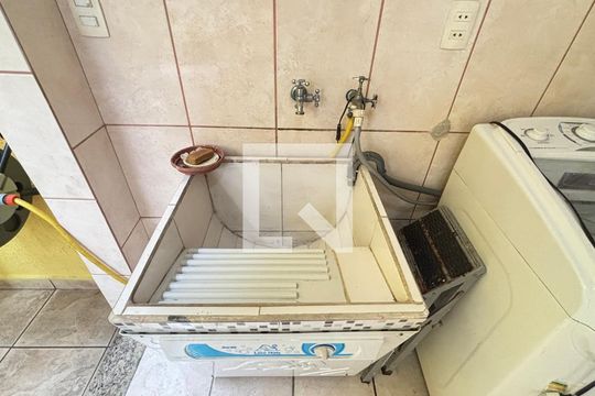 Área de Serviço de casa à venda com 2 quartos, 127m² em Vila Vitória, Santo André