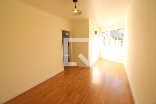 Sala de apartamento para alugar com 2 quartos, 56m² em Vila Osasco, Osasco