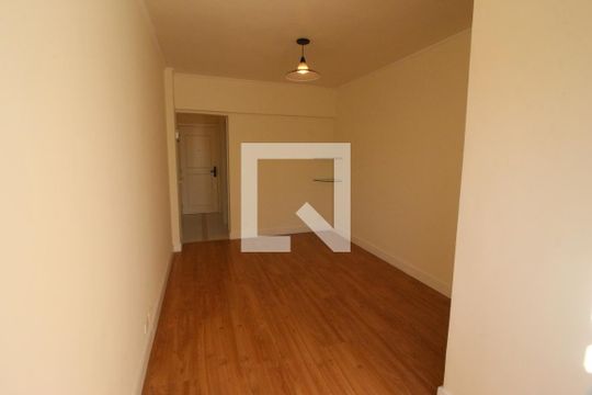 Sala de apartamento para alugar com 2 quartos, 56m² em Vila Osasco, Osasco