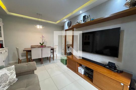 Sala de apartamento para alugar com 2 quartos, 78m² em Jardim das Vertentes, São Paulo