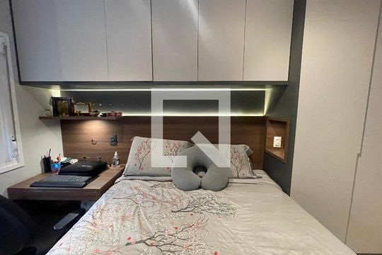 Suíte de apartamento para alugar com 2 quartos, 78m² em Jardim das Vertentes, São Paulo