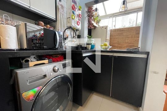 Área de Serviço de apartamento para alugar com 2 quartos, 78m² em Jardim das Vertentes, São Paulo
