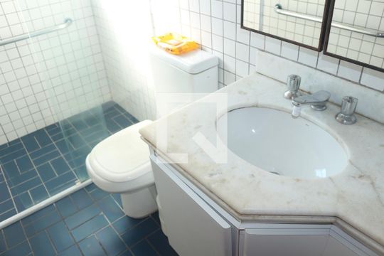 Banheiro de apartamento para alugar com 1 quarto, 40m² em Cerâmica, São Caetano do Sul