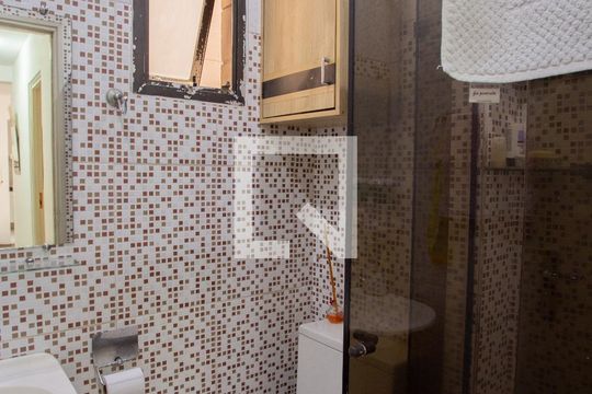 Banheiro de apartamento à venda com 2 quartos, 63m² em Vila Santa Maria, São Paulo