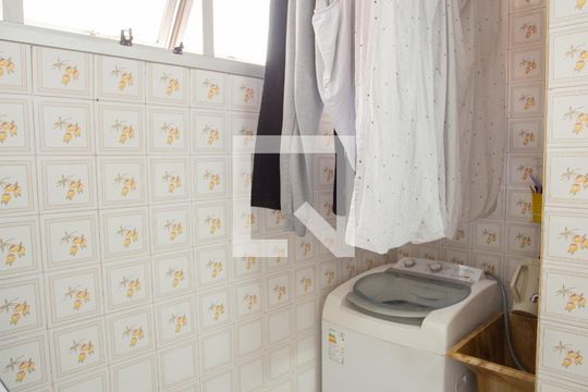 Cozinha de apartamento à venda com 2 quartos, 63m² em Vila Santa Maria, São Paulo