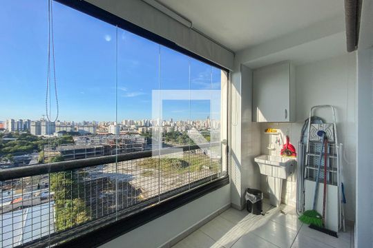 Varanda de kitnet/studio para alugar com 1 quarto, 36m² em Cambuci, São Paulo