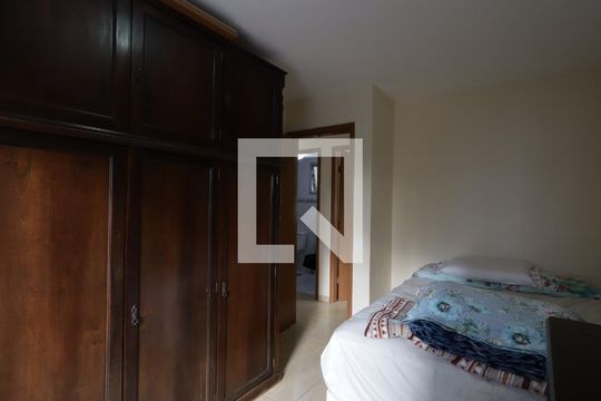 Quarto 2 de apartamento para alugar com 3 quartos, 76m² em Vila Suzana, São Paulo
