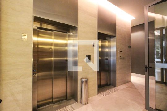 Hall de kitnet/studio para alugar com 1 quarto, 37m² em Indianópolis, São Paulo