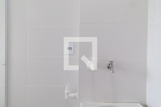 Área de Serviço de apartamento para alugar com 2 quartos, 45m² em Vila Sabrina, São Paulo