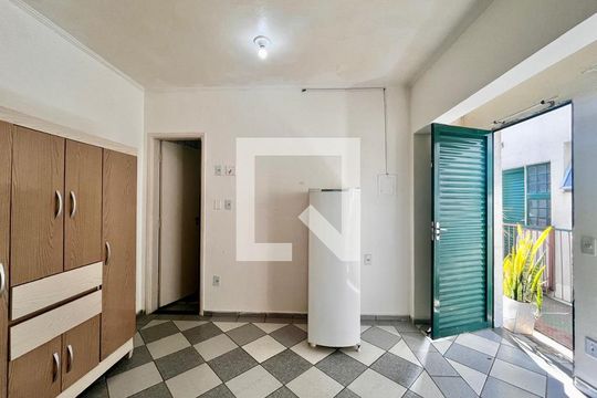 Apartamento para alugar com 1 quarto, 14m² em Cidade Universitária, Campinas