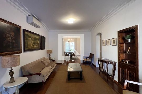 Sala de casa à venda com 3 quartos, 300m² em Jardim Europa, São Paulo