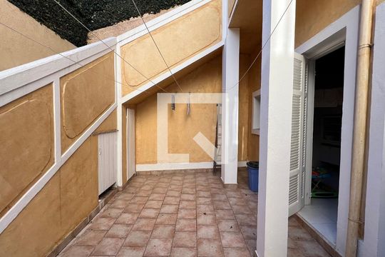 Quintal de casa à venda com 3 quartos, 300m² em Jardim Europa, São Paulo