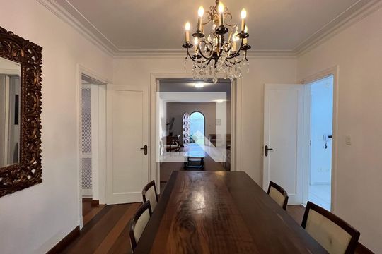 Sala de Jantar de casa à venda com 3 quartos, 300m² em Jardim Europa, São Paulo