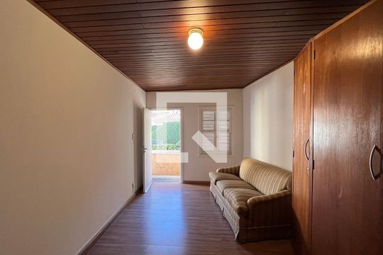 Quarto de Serviço de casa à venda com 3 quartos, 300m² em Jardim Europa, São Paulo