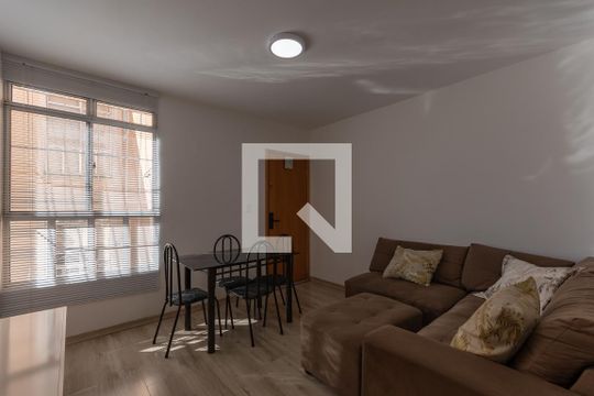Sala de apartamento para alugar com 2 quartos, 43m² em São João Batista, Belo Horizonte