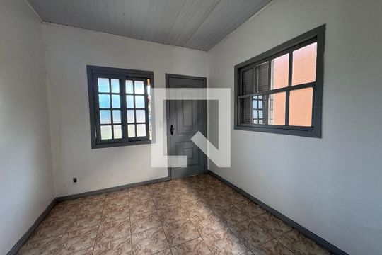 Sala de casa à venda com 4 quartos, 240m² em Feitoria, São Leopoldo