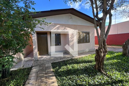 Área Externa de casa à venda com 4 quartos, 240m² em Feitoria, São Leopoldo