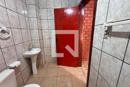 Banheiro 3 de casa à venda com 4 quartos, 240m² em Feitoria, São Leopoldo