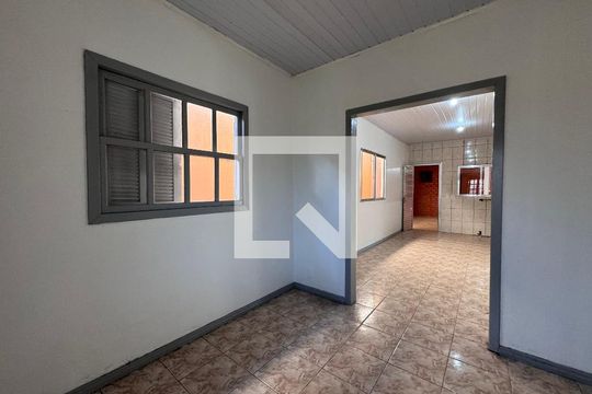 Sala de casa à venda com 4 quartos, 240m² em Feitoria, São Leopoldo